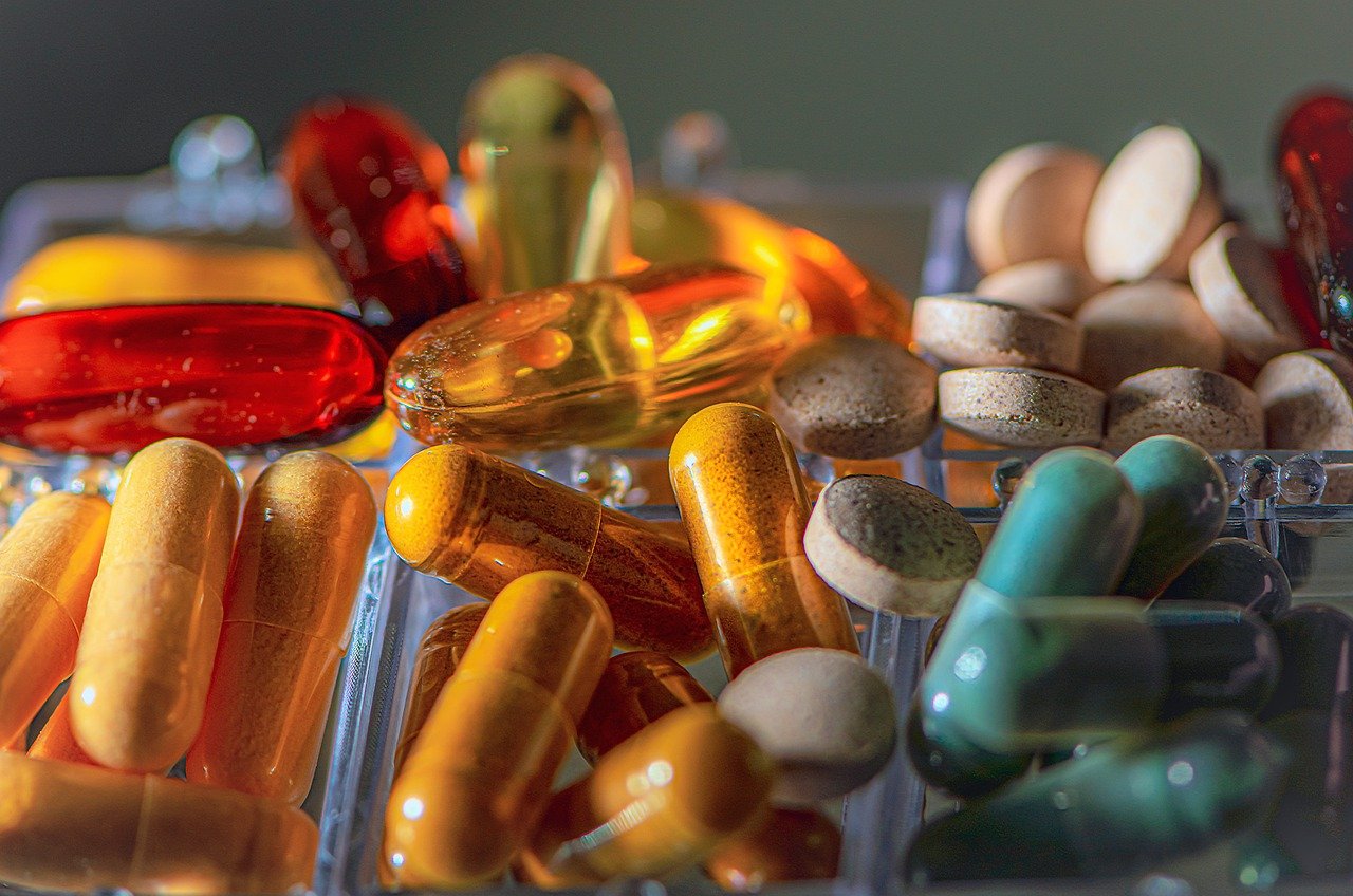 Colorful assortment of tablets and capsules - representing a variety of medications from Kurekraft Pharmaceuticals (PCD Pharma Franchise | Third-Party Manufacturing | Exports)